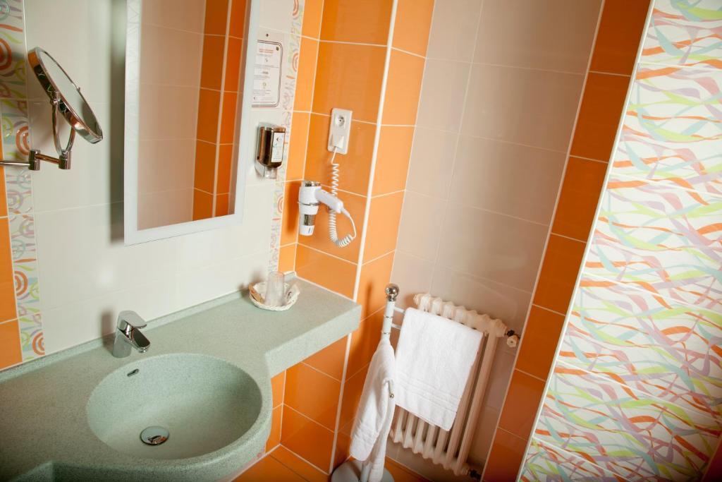 Hotel Bristol Châlons-en-Champagne Quarto foto